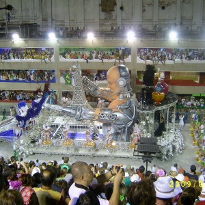Ρίο-Καρναβάλι 2009-Άρμα με θέμα την Γαλλία (τεχνολογία-αρώματα)