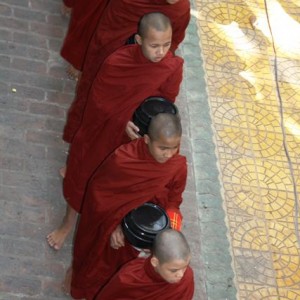 Στα μοναστήρια της Amarapura