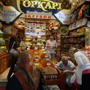Αγορά μπαχαρικών / Misir Carsisi