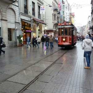 To tram στην Istiklal