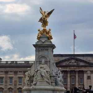 Victoria Memoria - Buckingham Palace