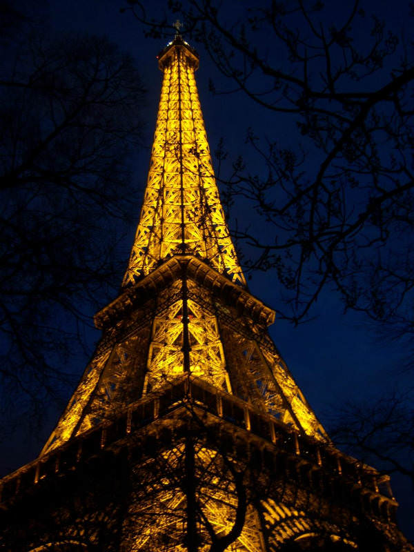 Παρίσι! η τελευταία βραδιά στην πόλη του φωτός!!