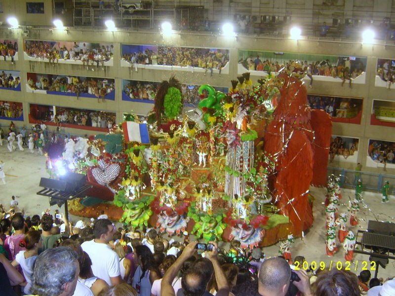 Ρίο-Καρναβάλι 2009-Άρμα με θέμα την Γαλλία