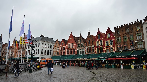 πλατεία της Αγοράς (Grote Markt)