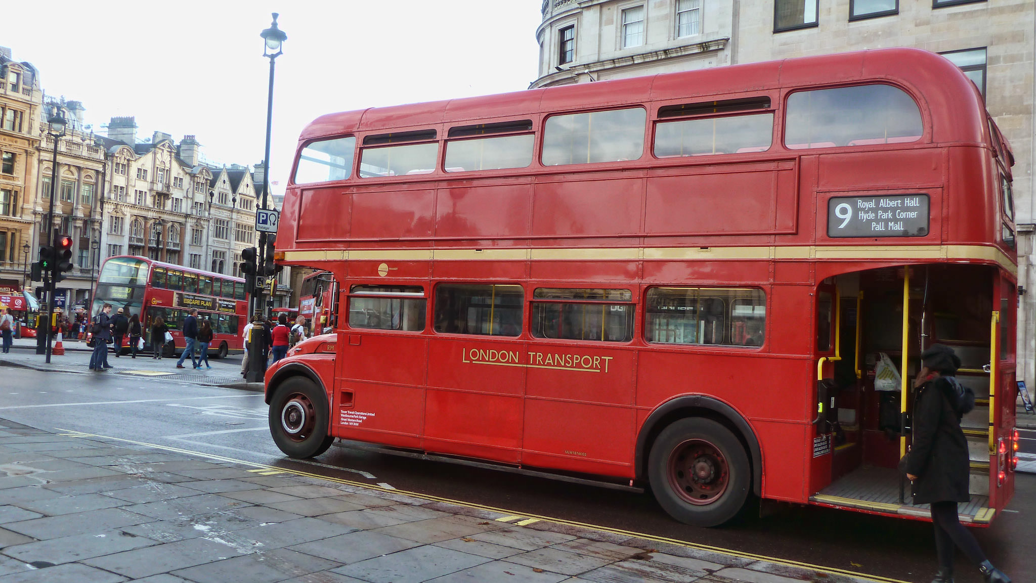 Bus Trafalgar Square