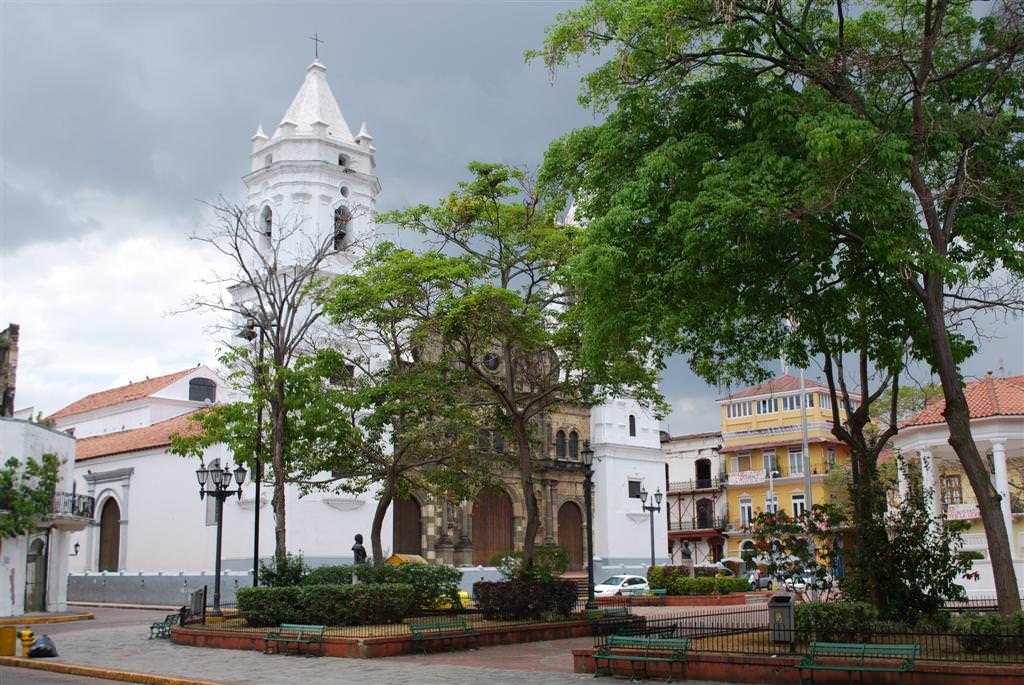 Panama City... Cathedral de Nuestra Senora de la Asuncion...