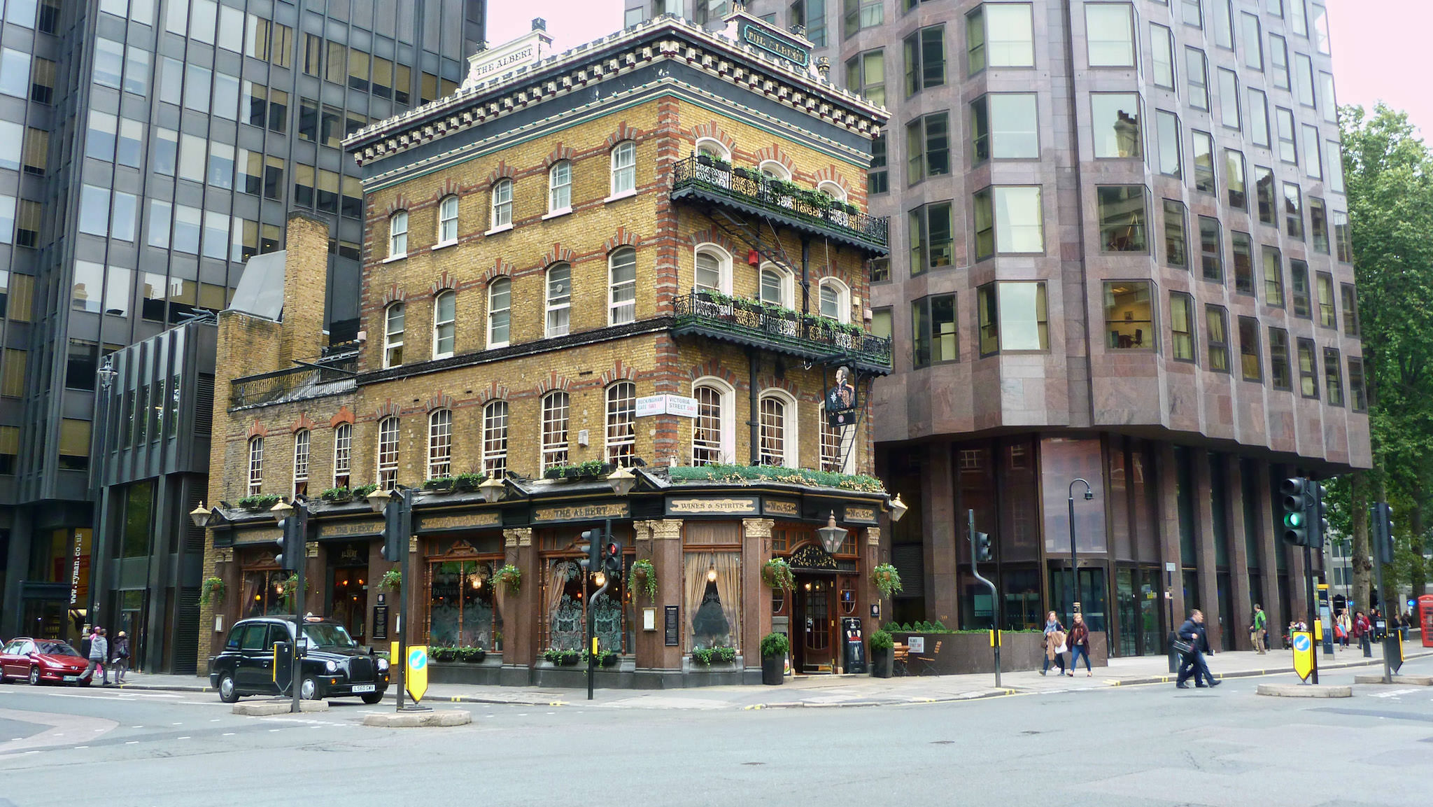 The Albert Tavern - Victoria St.