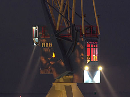 awww.vuurtoren_harlingen.nl_images_havenkraan_foto_8.jpg