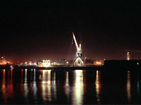 awww.vuurtoren_harlingen.nl_images_havenkraan_foto_1.jpg