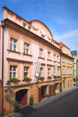 awww.a_prague.com_data_prague_hotel_2867_s_house.jpg