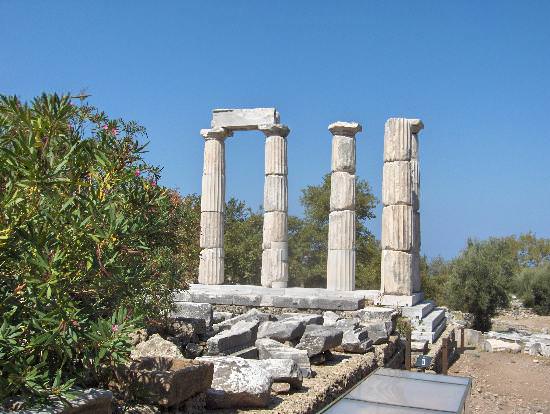 amedia_cdn.tripadvisor.com_media_photo_s_01_03_f4_2c_samothrace_island_greece.jpg