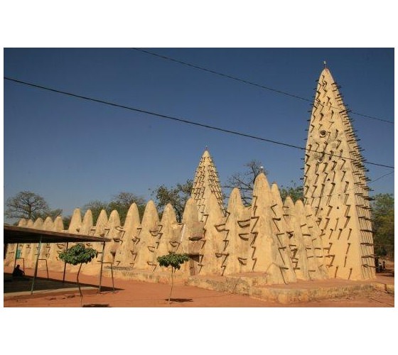 acache.virtualtourist.com_3894695_Bobo_mosque_Burkina_Faso.jpg