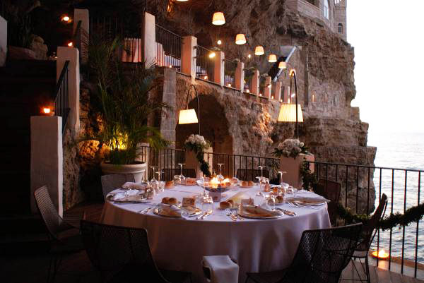 aperierga.gr_wp_content_uploads_2012_04_caverestaurant10.jpg