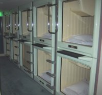 capsulehotel.jpg