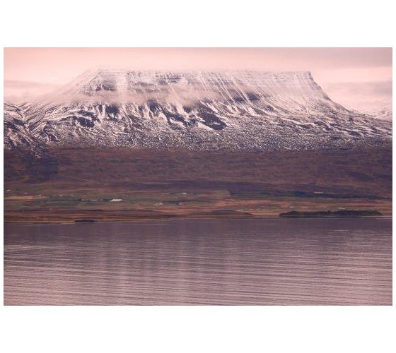 acache.virtualtourist.com_4237451_Unique_fjord_landscape_near_Akureyri_Iceland.jpg