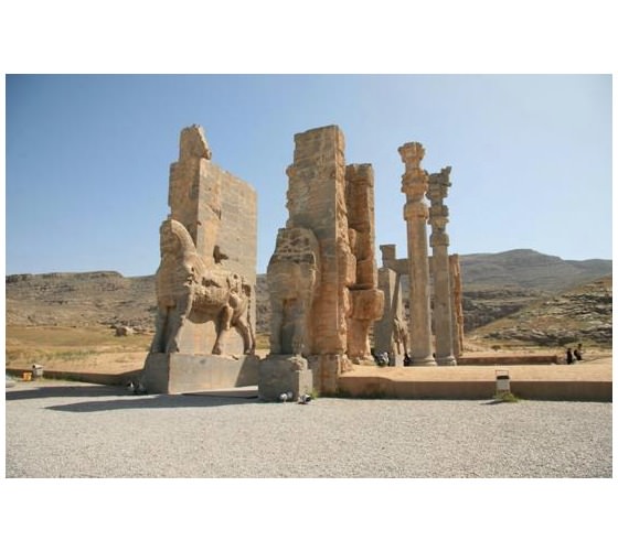 acache.virtualtourist.com_4829634_Things_To_Do_Takht_e_Jamshid_Persepolis.jpg
