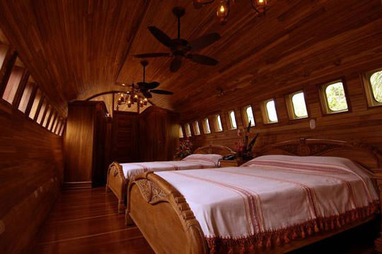 aperierga.gr_wp_content_uploads_2010_09_airplane_hotel_6.jpg