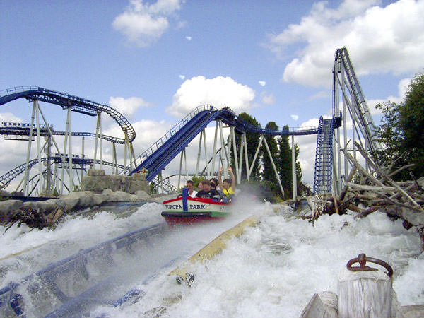 awww.travlang.com_blog_wp_content_uploads_2010_04_europa_park_germany.jpg