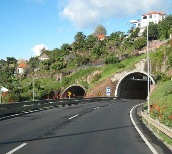 acache.virtualtourist.com_5042464_Transportation_Madeira_Island.jpg