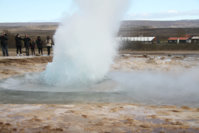 aimg8.imageshack.us_img8_8645_strokkur2.jpg