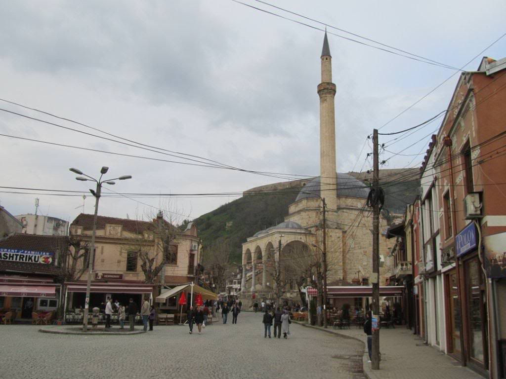 ai975.photobucket.com_albums_ae236_galat2000_WEST_20BALKANS_KOSOVO_20__20PRIZREN_04_8.jpg