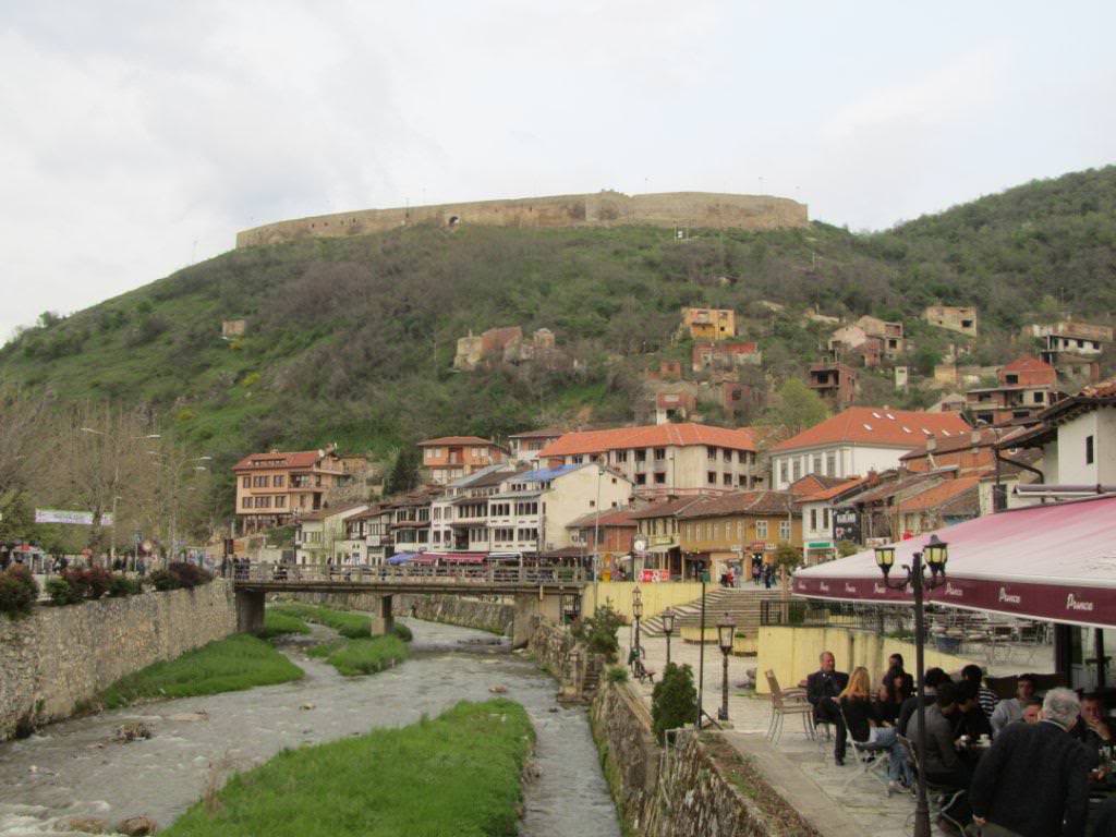 ai975.photobucket.com_albums_ae236_galat2000_WEST_20BALKANS_KOSOVO_20__20PRIZREN_04_10.jpg