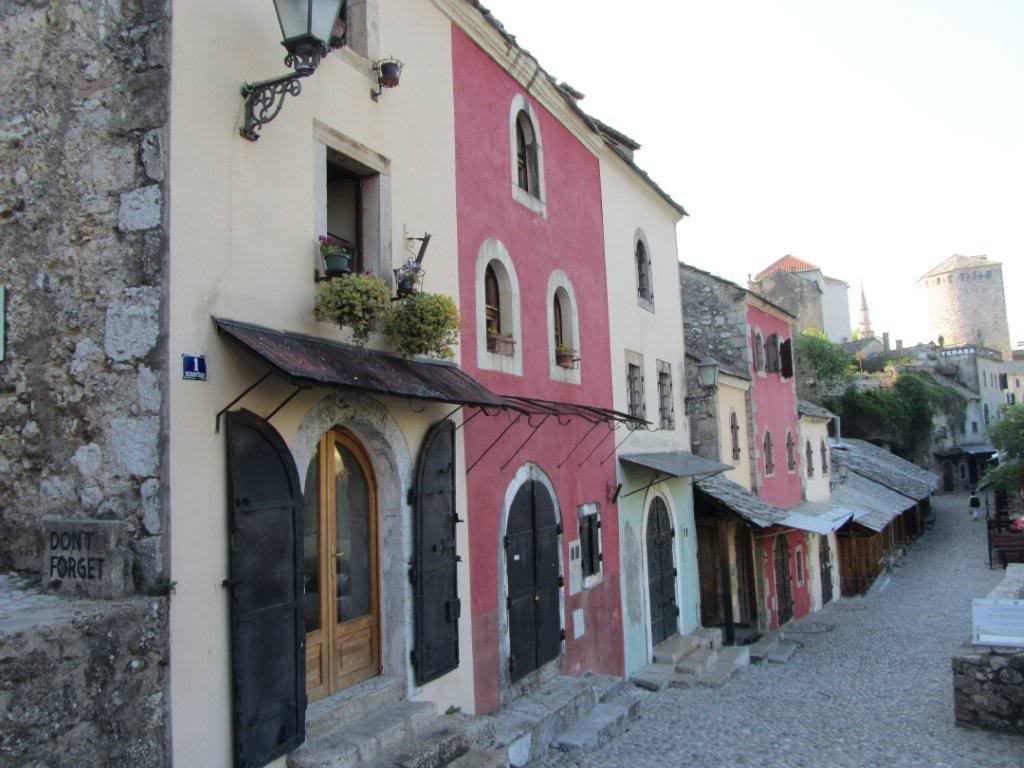 ai975.photobucket.com_albums_ae236_galat2000_WEST_20BALKANS_VOSNIA_20__20MOSTAR_24_MOSTAR113.jpg