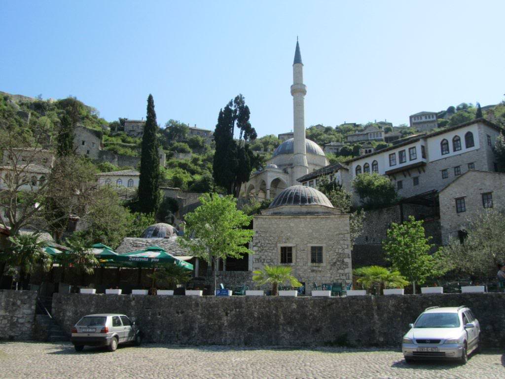 ai975.photobucket.com_albums_ae236_galat2000_WEST_20BALKANS_VOSNIA_20__20MOSTAR_26_POCITELJ6.jpg