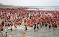 nieuwjaarsduik_scheveningen_560x350_tcm422-155541.jpg