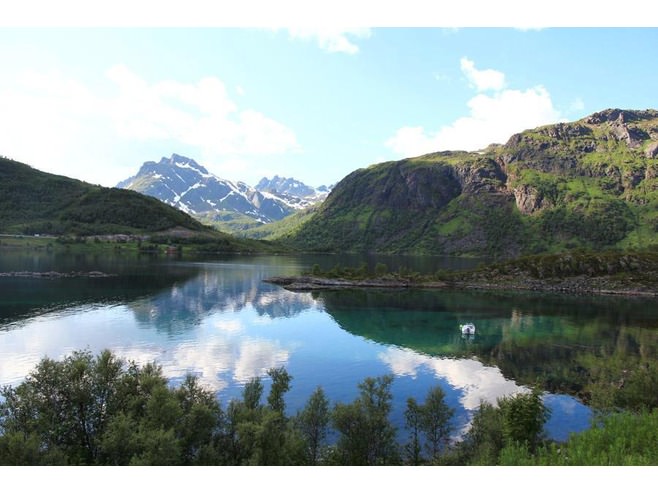 acache.virtualtourist.com_4_5115762_Driving_in_Hinnoya_Lofoten.jpg