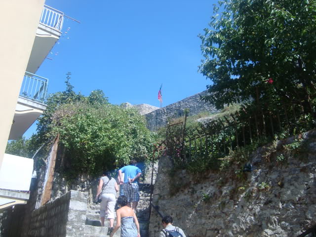 ai31.photobucket.com_albums_c366_Thanasis_U2_Montenegro_DSC07821.jpg