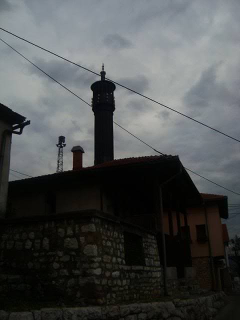 ai31.photobucket.com_albums_c366_Thanasis_U2_Sarajevo_202011_33.jpg