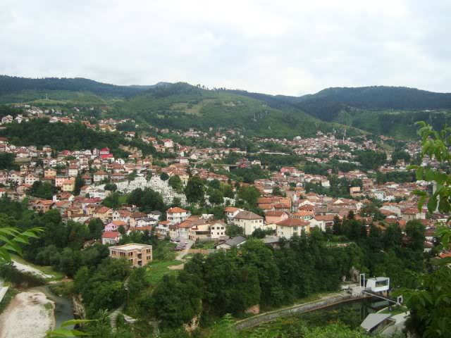 ai31.photobucket.com_albums_c366_Thanasis_U2_Sarajevo_202011_40.jpg