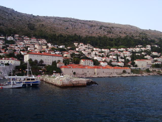 ai31.photobucket.com_albums_c366_Thanasis_U2_Croatia_202011_DSC07913.jpg