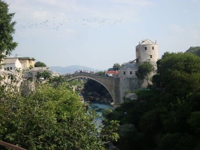 ai31.photobucket.com_albums_c366_Thanasis_U2_Bosnia_202011_9.jpg