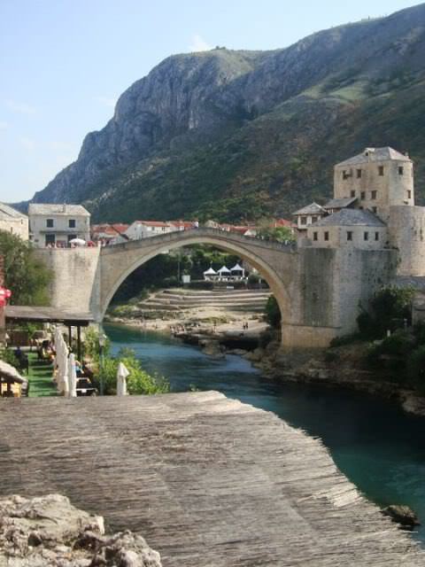 ai31.photobucket.com_albums_c366_Thanasis_U2_Bosnia_202011_11.jpg