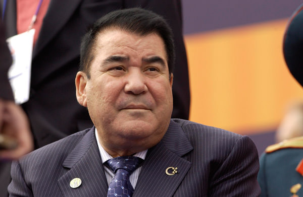 adailypicksandflicks.com_wp_content_uploads_2011_09_Saparmurat_Niyazov.jpg