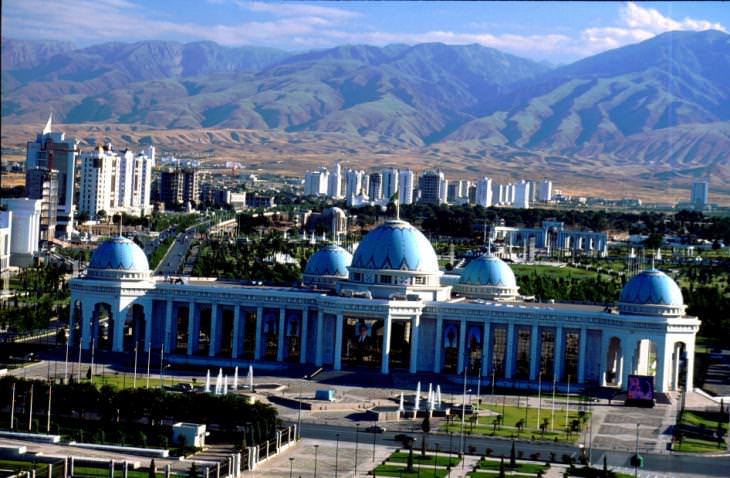 awww.zyrinis.gr_sites_default_files_images_turkmenistan084.preview.JPG