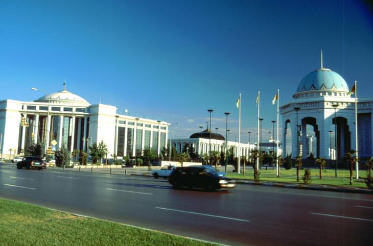 awww.zyrinis.gr_sites_default_files_images_turkmenistan089.preview.JPG