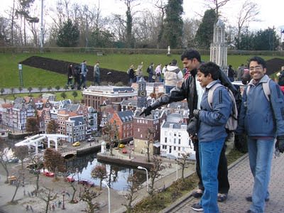 a2.bp.blogspot.com__nJ79QljiJ8A_TlpG0uJSmiI_AAAAAAAAue4_yjTiBZGsIjw_s400_Madurodam.JPG