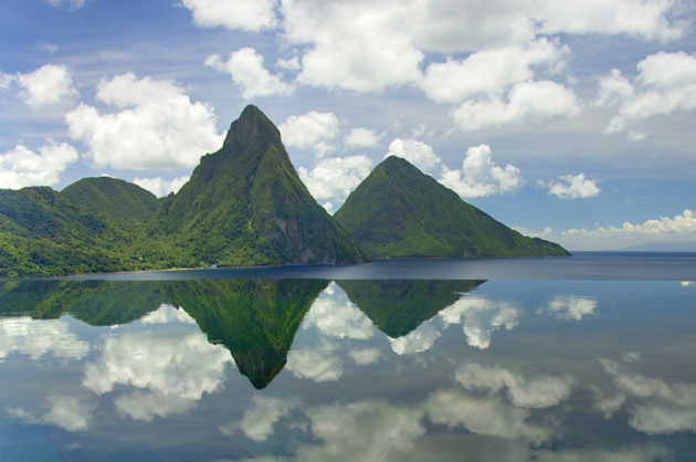 asoulofamerica.com_soagalleries_stlucia_StLuc_The_Pitons.jpg