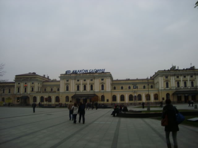 ai31.photobucket.com_albums_c366_Thanasis_U2_Lviv_20Odessa_DSC08250.jpg