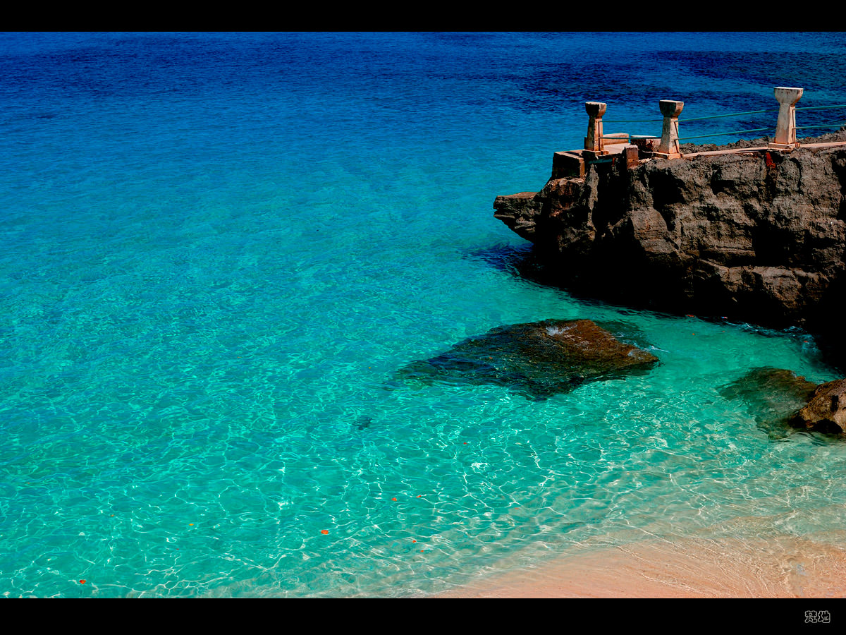 astatic.panoramio.com_photos_original_11974582.jpg
