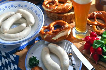 awww.schoeneswochenende.at__images_gruppenreisen_ingolstadt_munich_weisswurstfruehstueck.jpg