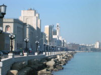 1_Bari-lungomare.jpg