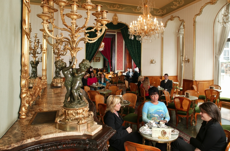 abudapestblog.luxuryhotelsbudapest.com_wp_content_uploads_200852c8ad09ba24ef33415c54616b13d82a.png