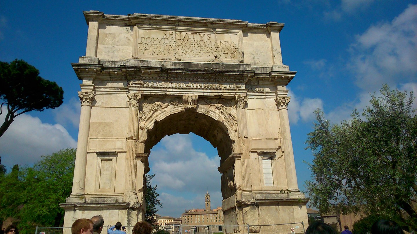 8.Foro Romano (Arch Of Titus) 2.jpg