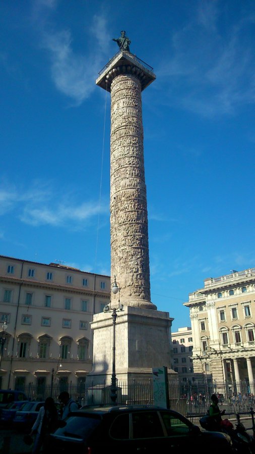 32.Piazza Colonna.jpg