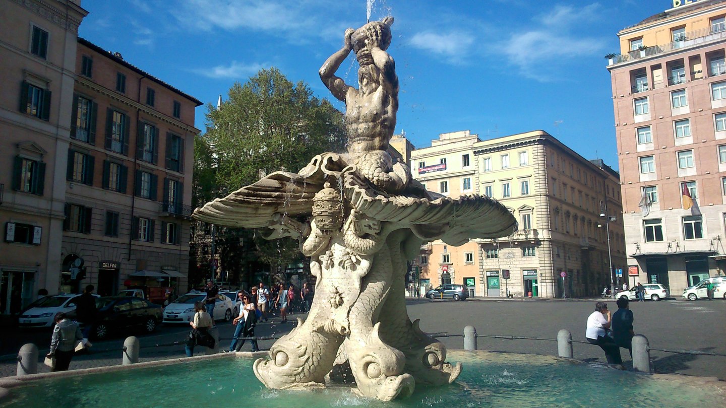 34.Fontana del Tritone 1.jpg