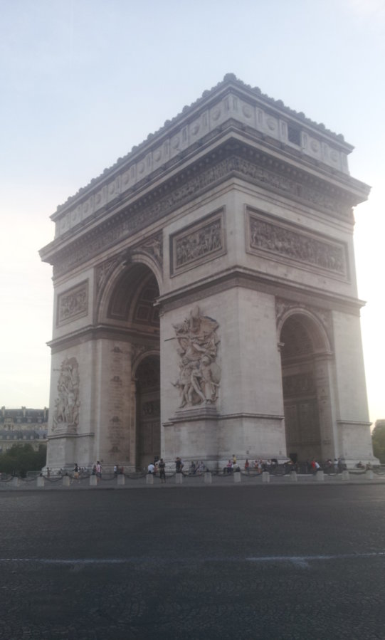 Arc De Triomphe (3).jpg